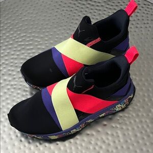 Puma Youth Sneakers - Size 5.5